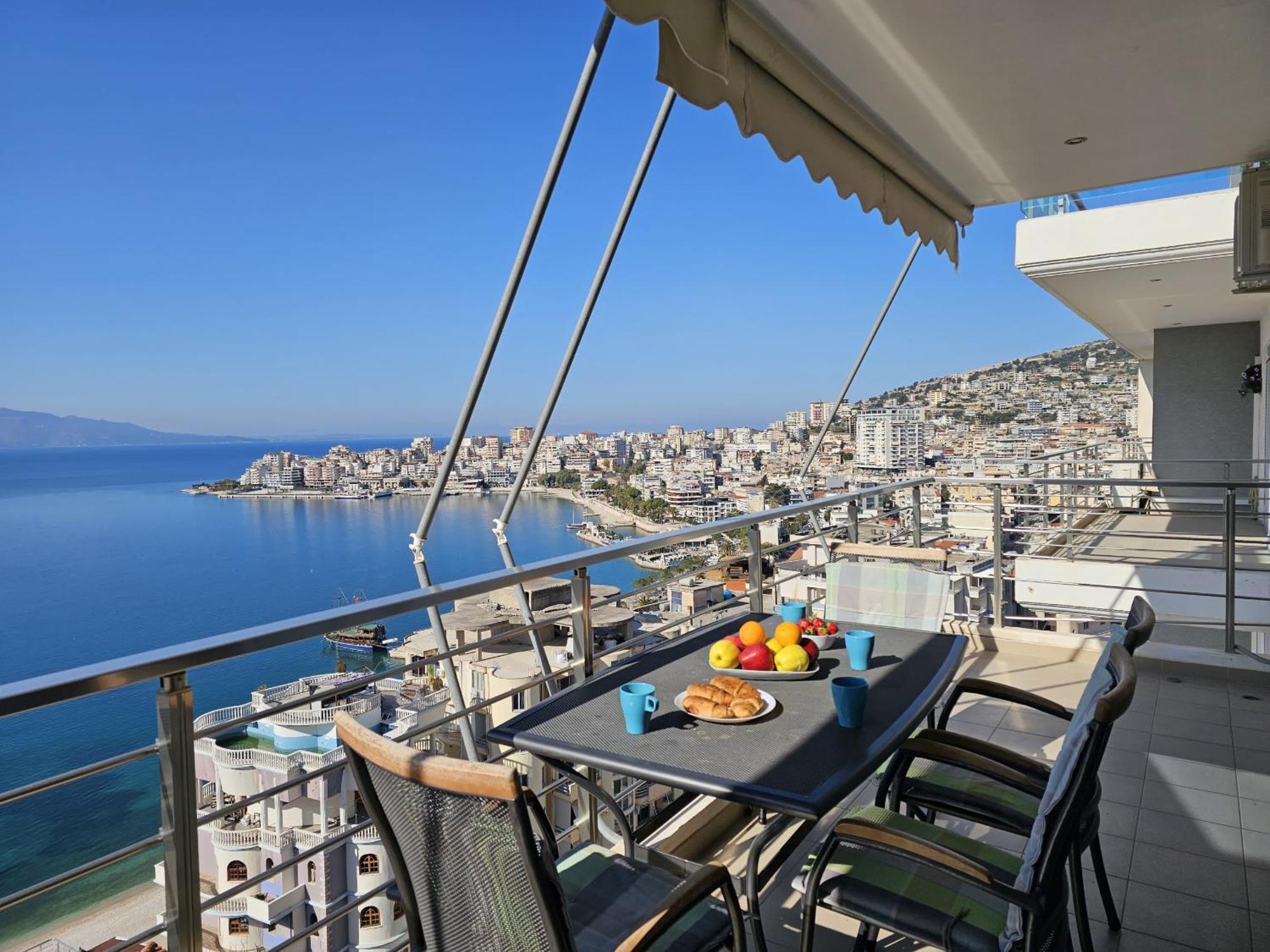 Wonderful View Apartments Sarandë Esterno foto