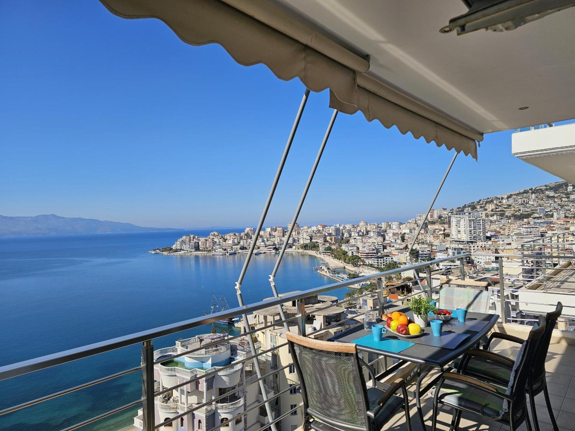 Wonderful View Apartments Sarandë Esterno foto