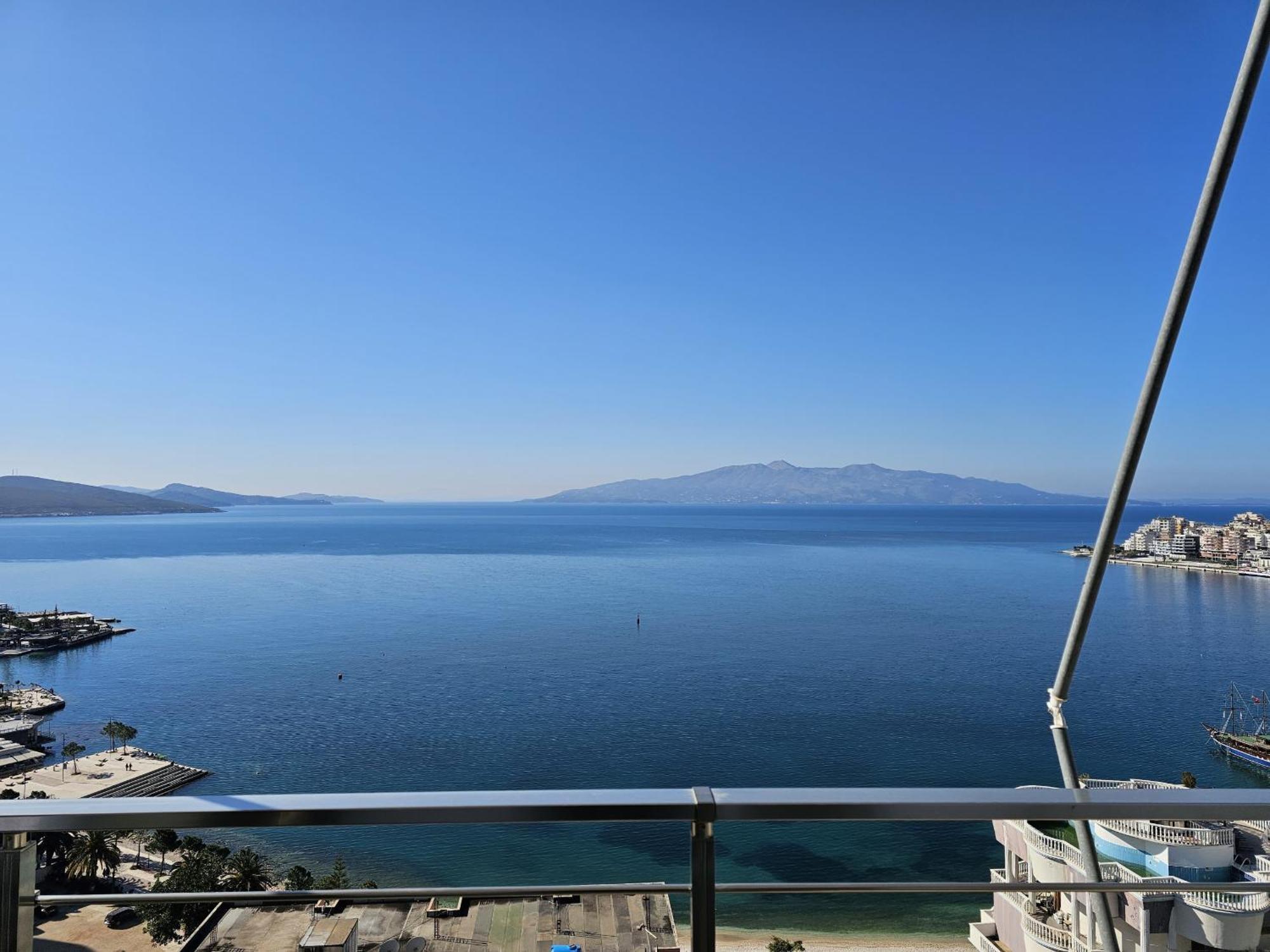 Wonderful View Apartments Sarandë Esterno foto