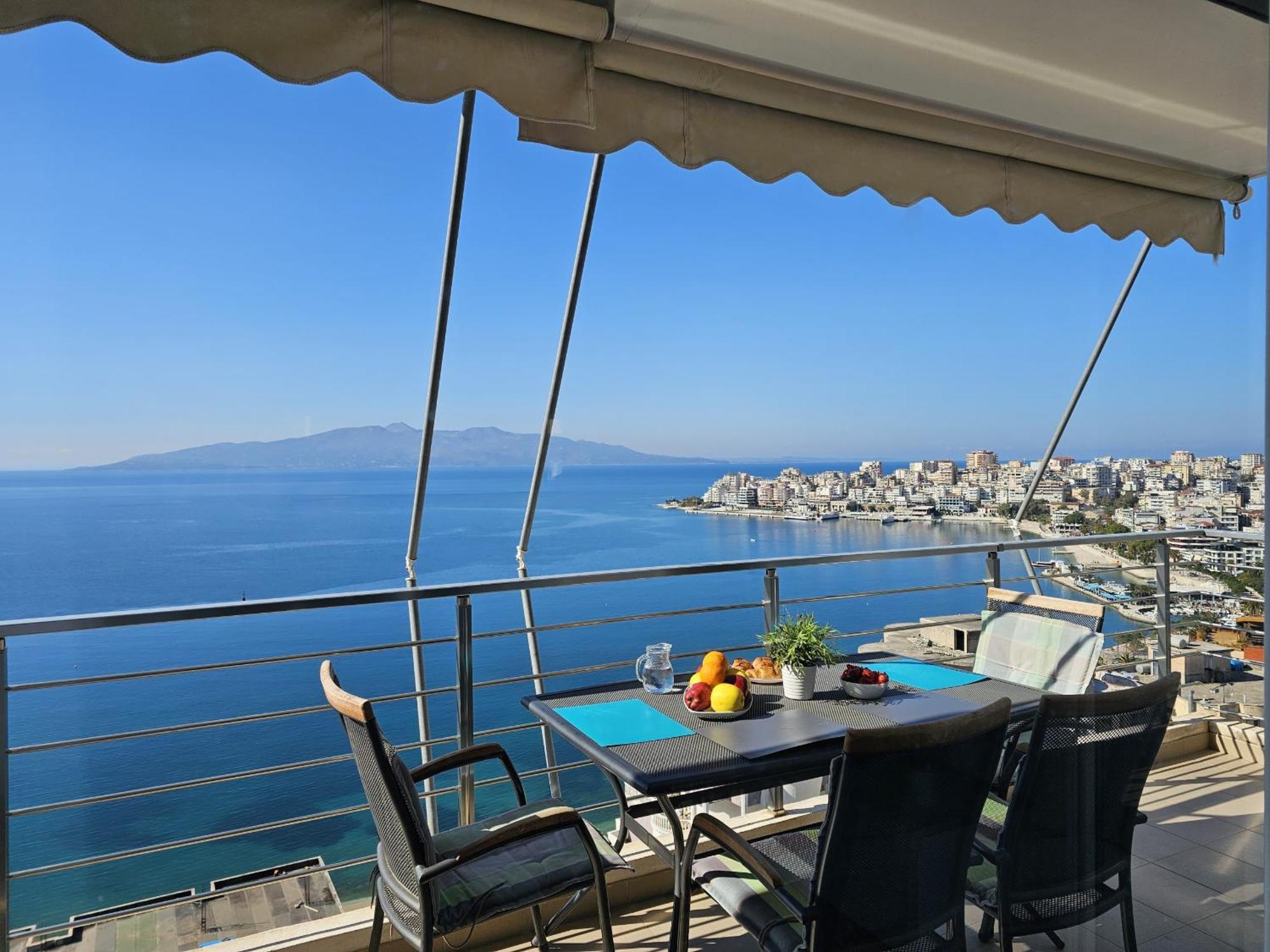 Wonderful View Apartments Sarandë Esterno foto