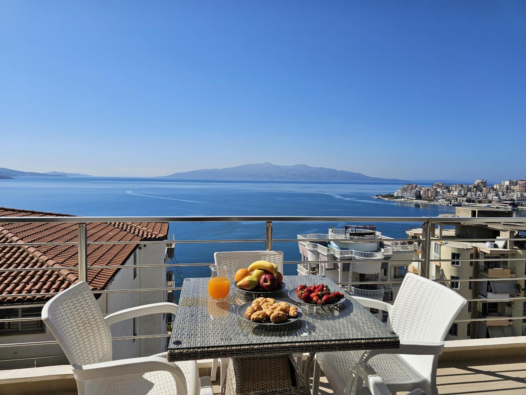 Wonderful View Apartments Sarandë Esterno foto