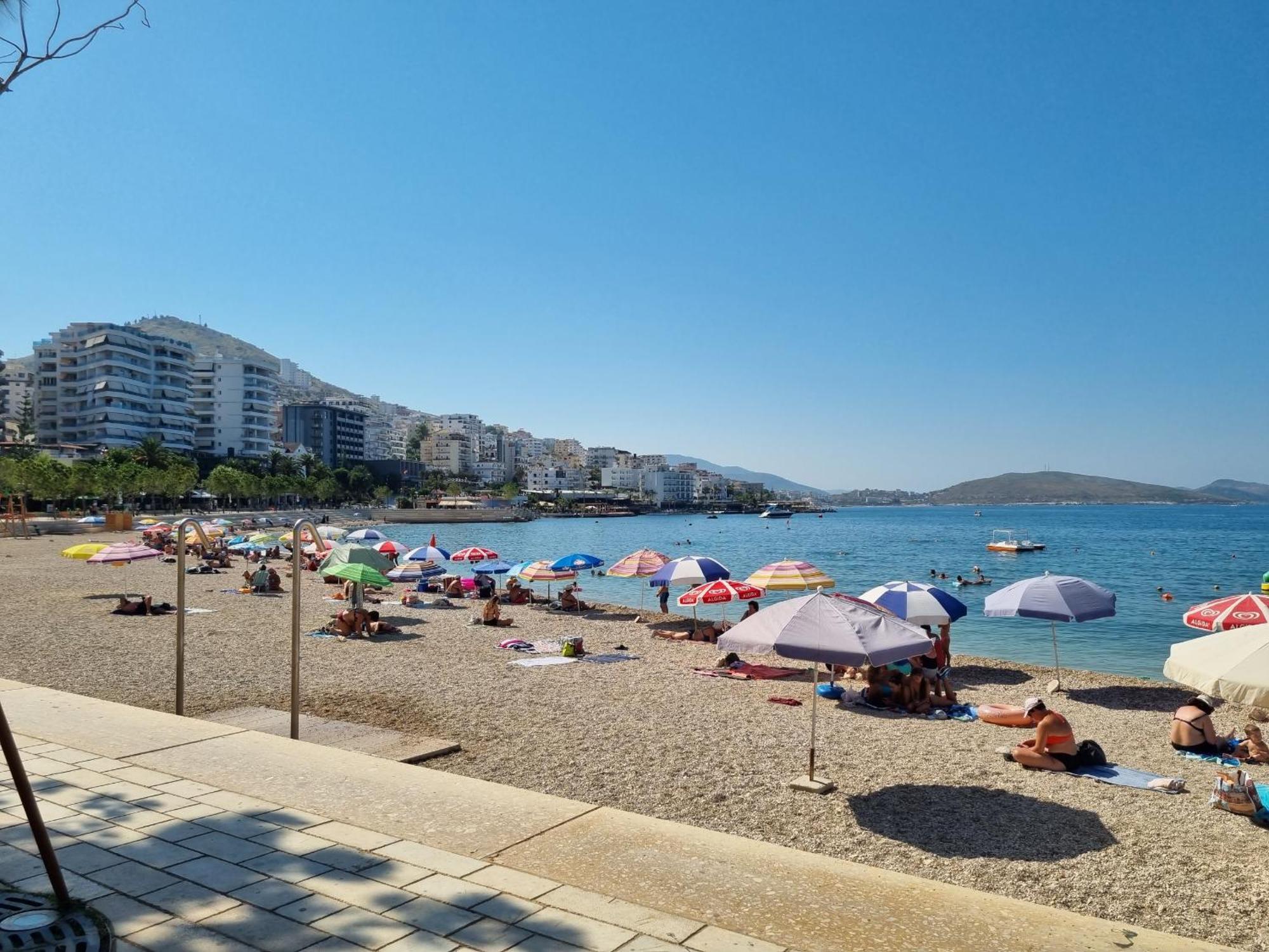Wonderful View Apartments Sarandë Esterno foto