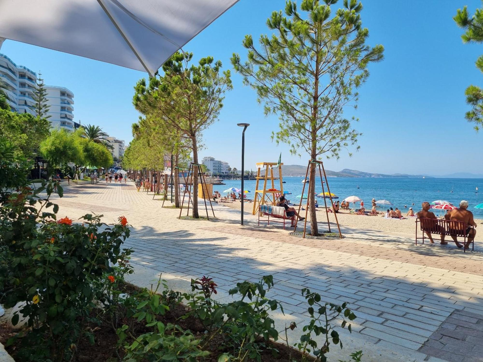 Wonderful View Apartments Sarandë Esterno foto