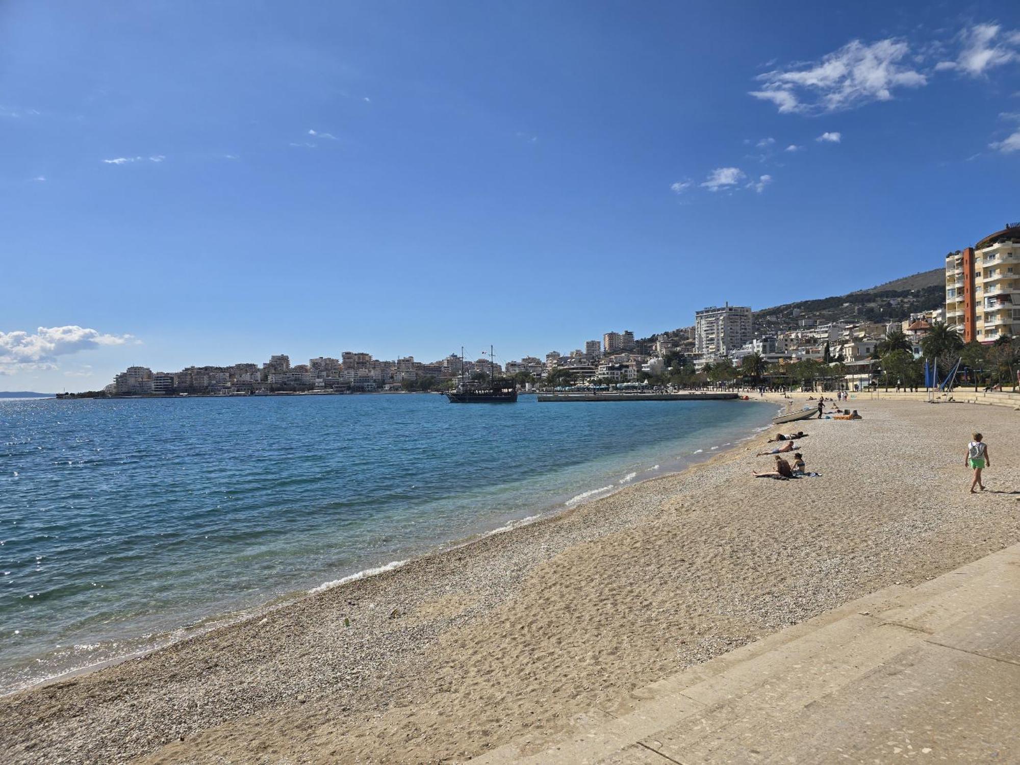 Wonderful View Apartments Sarandë Esterno foto